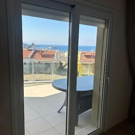 Апартаменты Excellent Location. All Have Sea View. Secure Site Кушадасы