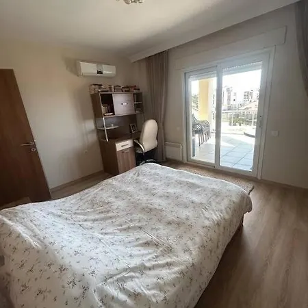 Excellent Location. All Have Sea View. Secure Site 公寓